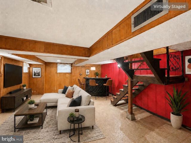 3229 12TH PL SE, Washington, DC 20032