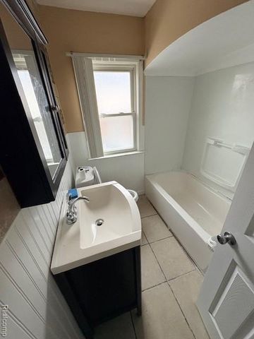 15337 Veronica Avenue, Eastpointe, MI 48021