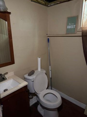 15337 Veronica Avenue, Eastpointe, MI 48021