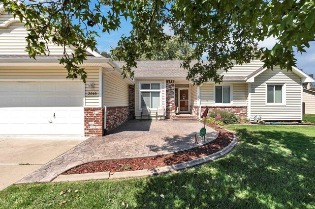 2019 S Hedgecliff, Wichita, KS 67207