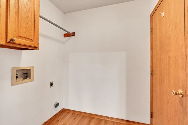 2019 S Hedgecliff, Wichita, KS 67207