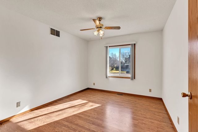 2019 S Hedgecliff, Wichita, KS 67207