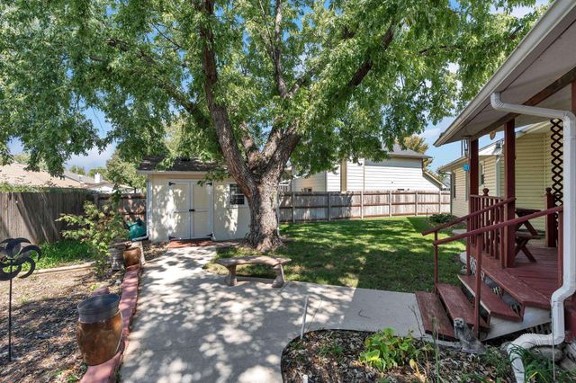 2019 S Hedgecliff, Wichita, KS 67207