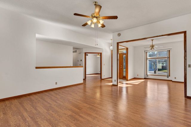 2019 S Hedgecliff, Wichita, KS 67207