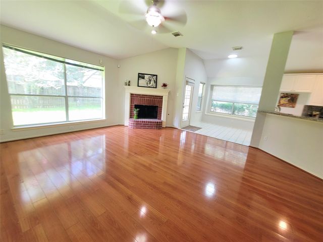 5015 Aquilla Court, Missouri City, TX 77459