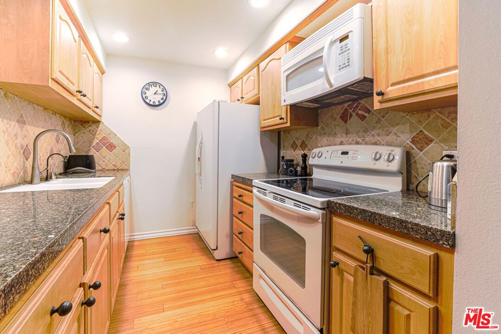 8105 Raintree Circle, Culver City, CA 90230