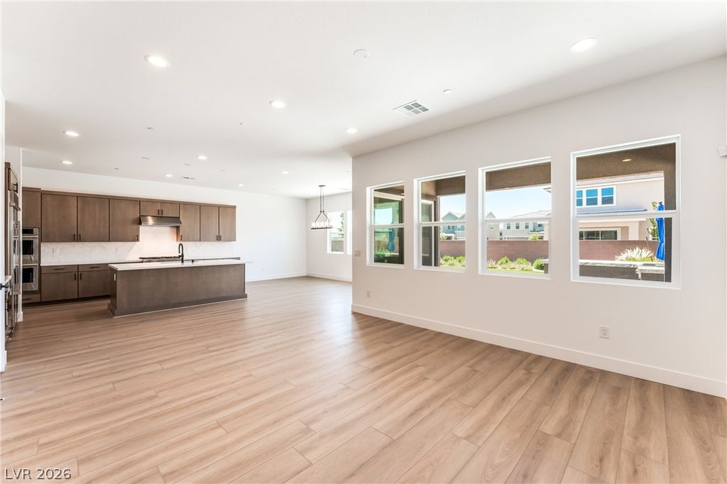 5923 Kings Bluff Avenue, Las Vegas, NV 89131 — photo 4