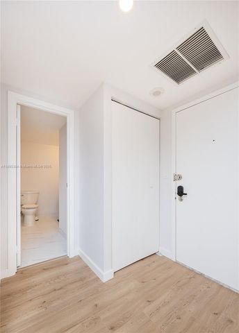 600 Three Islands Blvd 214, Hallandale Beach, FL 33009