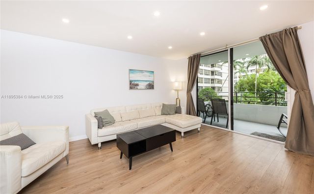 600 Three Islands Blvd 214, Hallandale Beach, FL 33009