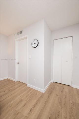 600 Three Islands Blvd 214, Hallandale Beach, FL 33009