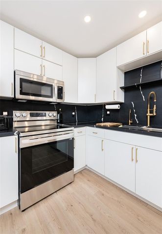 600 Three Islands Blvd 214, Hallandale Beach, FL 33009