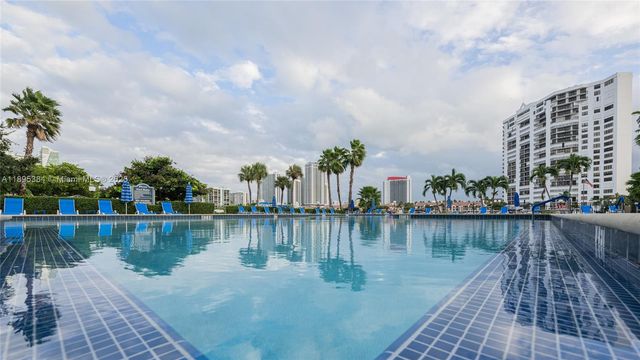 600 Three Islands Blvd 214, Hallandale Beach, FL 33009