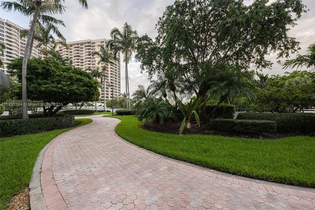 600 Three Islands Blvd 214, Hallandale Beach, FL 33009