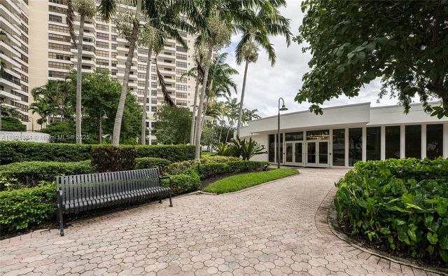 600 Three Islands Blvd 214, Hallandale Beach, FL 33009