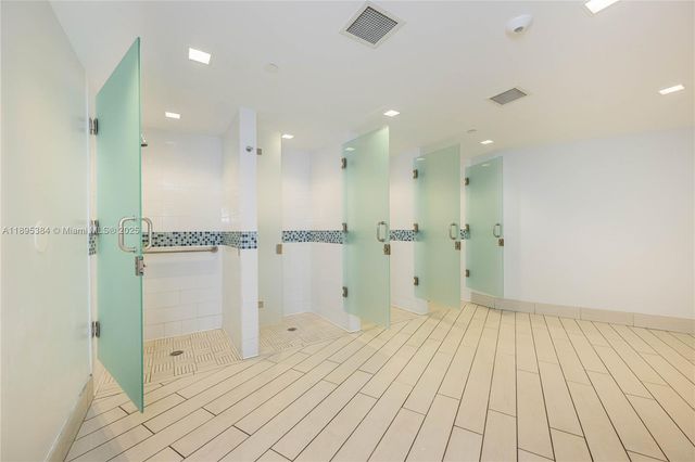 600 Three Islands Blvd 214, Hallandale Beach, FL 33009