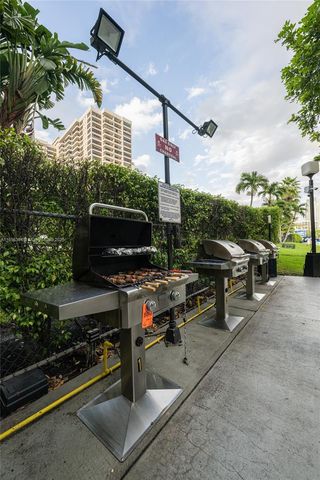 600 Three Islands Blvd 214, Hallandale Beach, FL 33009