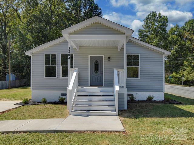 3204 Amay James Avenue, Charlotte, NC 28208