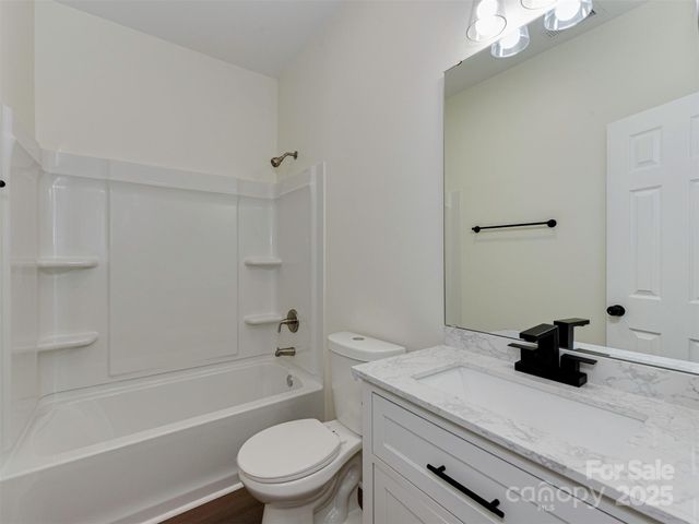 3204 Amay James Avenue, Charlotte, NC 28208