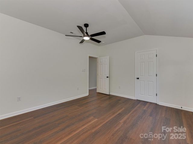 3204 Amay James Avenue, Charlotte, NC 28208