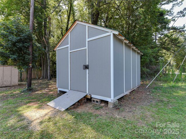 3204 Amay James Avenue, Charlotte, NC 28208