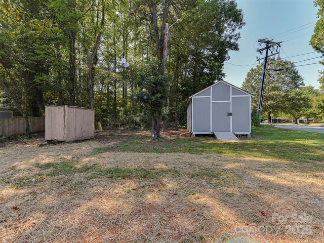3204 Amay James Avenue, Charlotte, NC 28208