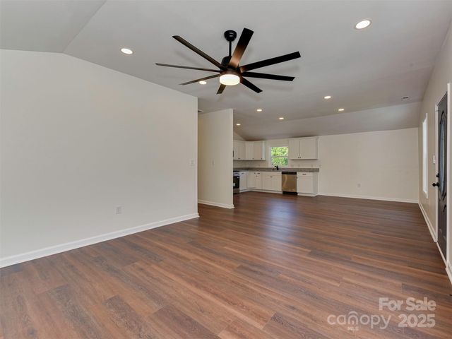 3204 Amay James Avenue, Charlotte, NC 28208