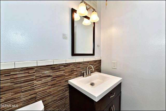 10565 MURPHY Street, El Paso, TX 79924