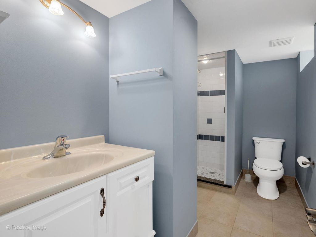 property-img