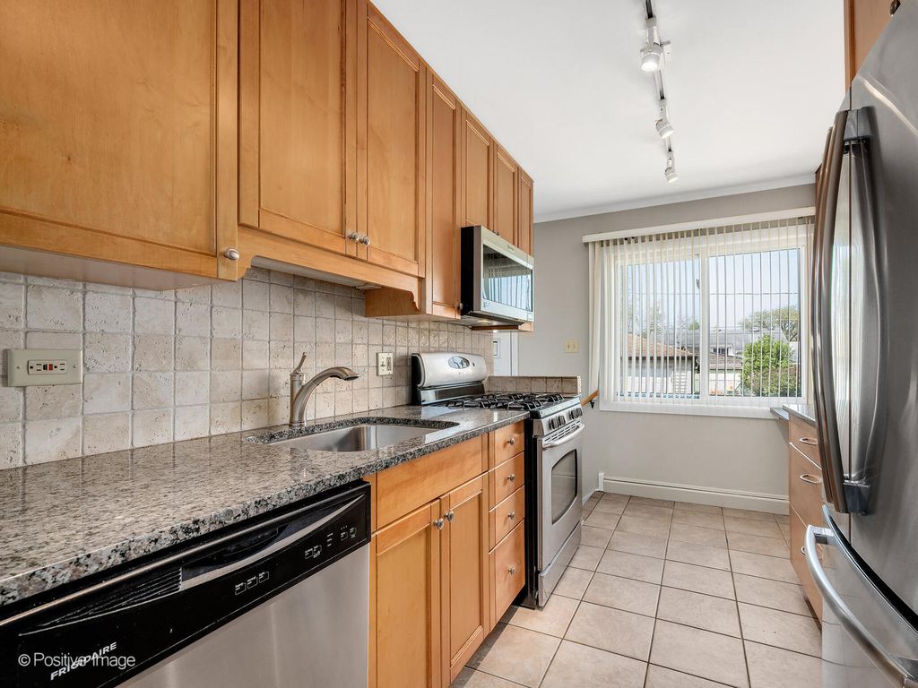 property-img