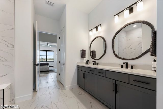 20422 Pebble Glen DR, Estero, FL 33928