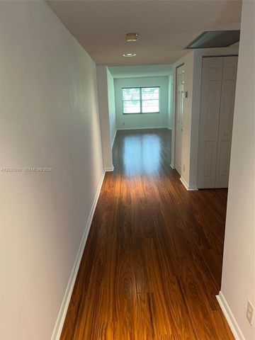 1300 SW 125th Ave 204, Pembroke Pines, FL 33027