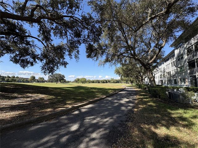 1300 SW 125th Ave 204, Pembroke Pines, FL 33027