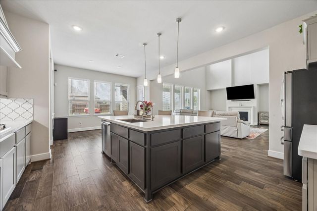 3217 Dovetail Colony Court, League City, TX 77573