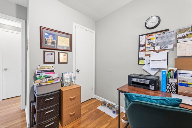 22716 Chapoton Road, Saint Clair Shores, MI 48080