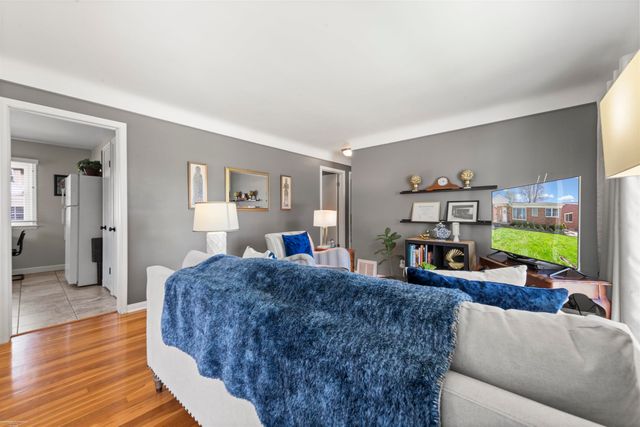 22716 Chapoton Road, Saint Clair Shores, MI 48080