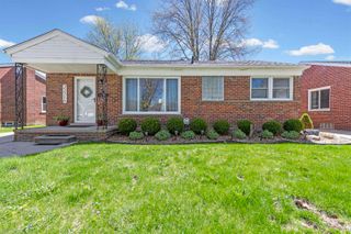 22716 Chapoton Road, Saint Clair Shores, MI 48080