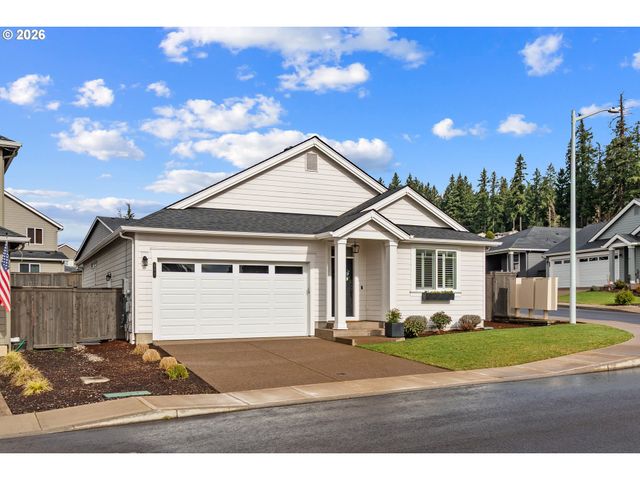 513 Ne FREMONT Dr, Estacada, OR 97023