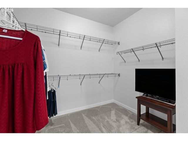 513 Ne FREMONT Dr, Estacada, OR 97023