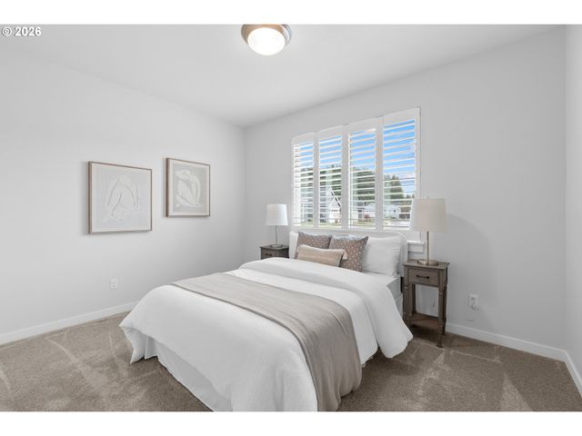 513 Ne FREMONT Dr, Estacada, OR 97023