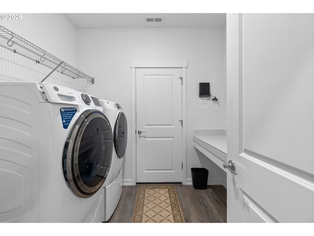 513 Ne FREMONT Dr, Estacada, OR 97023