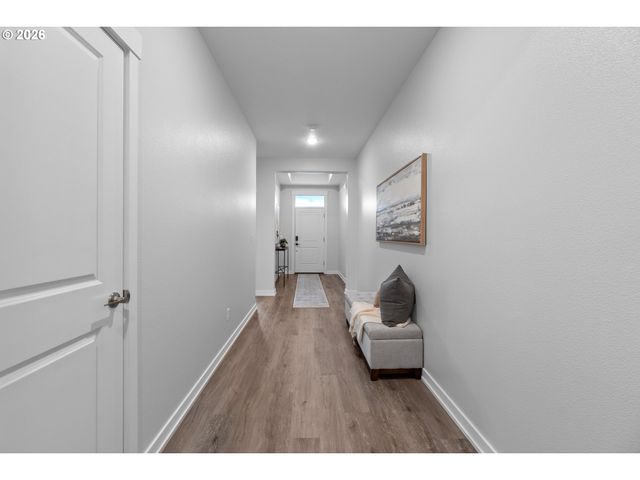 513 Ne FREMONT Dr, Estacada, OR 97023