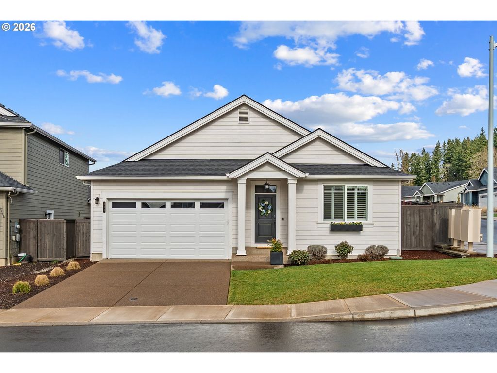 513 Ne FREMONT Dr, Estacada, OR 97023