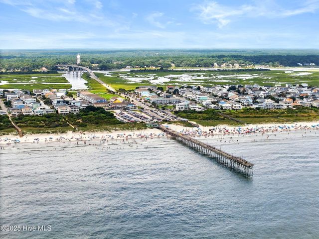 422 36th Street, Sunset Beach, NC 28468