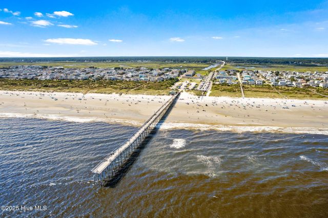 422 36th Street, Sunset Beach, NC 28468