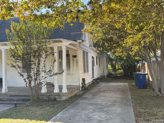 2014 W Mulberry Ave, San Antonio, TX 78201