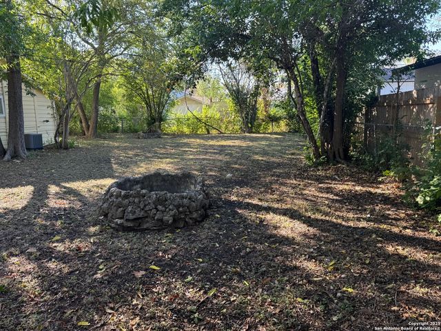 2014 W Mulberry Ave, San Antonio, TX 78201