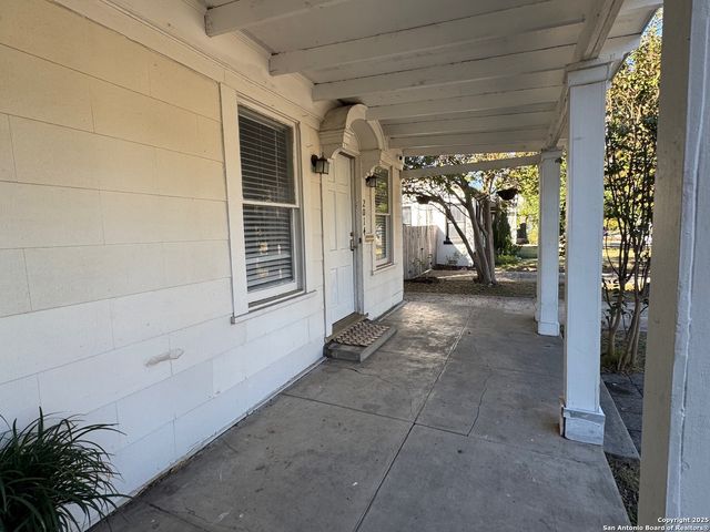 2014 W Mulberry Ave, San Antonio, TX 78201