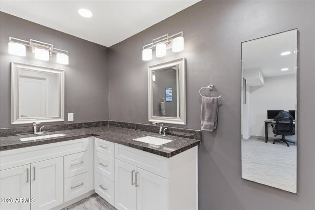 4950 N Miller Road Apt 100, Scottsdale, AZ 85251