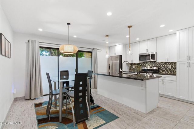 4950 N Miller Road Apt 100, Scottsdale, AZ 85251