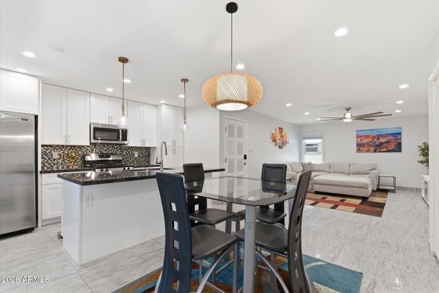 4950 N Miller Road Apt 100, Scottsdale, AZ 85251